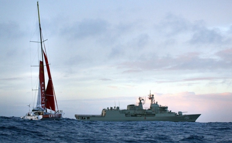 Arunta frigate approaches Yanna Eli's yacht.