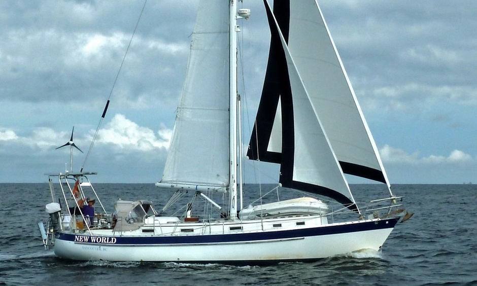 Tenders with and without bowsprit: Valiant 40, Warrior 40 (furling in boom and mast)