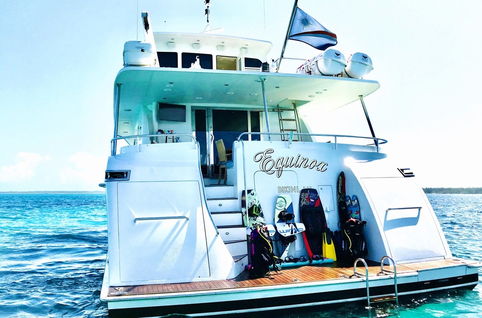 CL Yachts Equinox