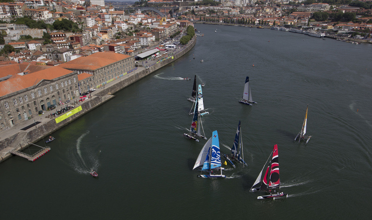 Extreme Sailing - spectacular races in the coastal zone. Must see!