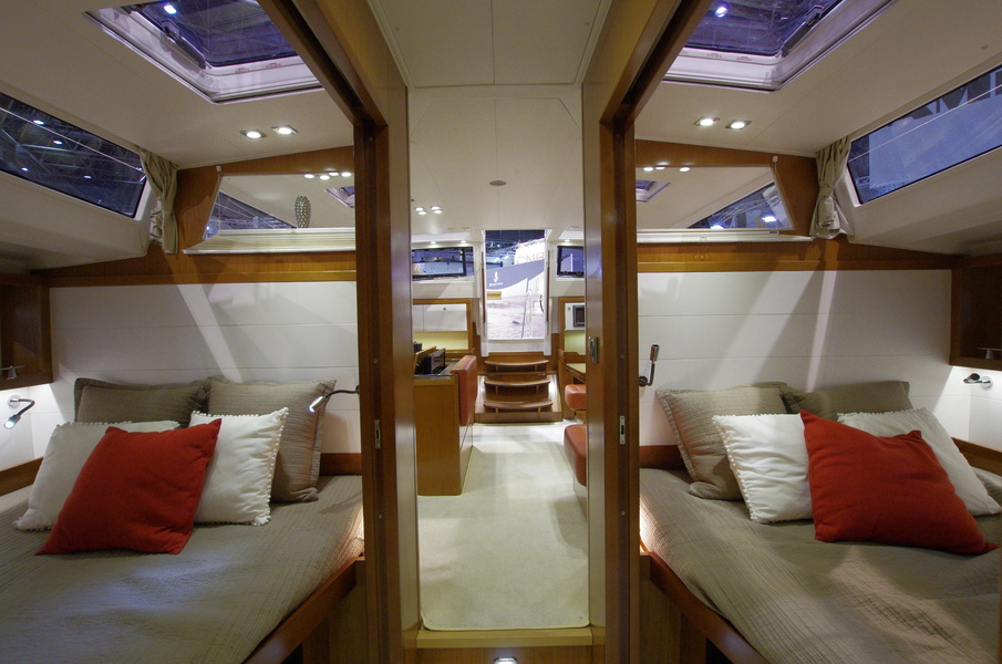 Guest cabins: stern view