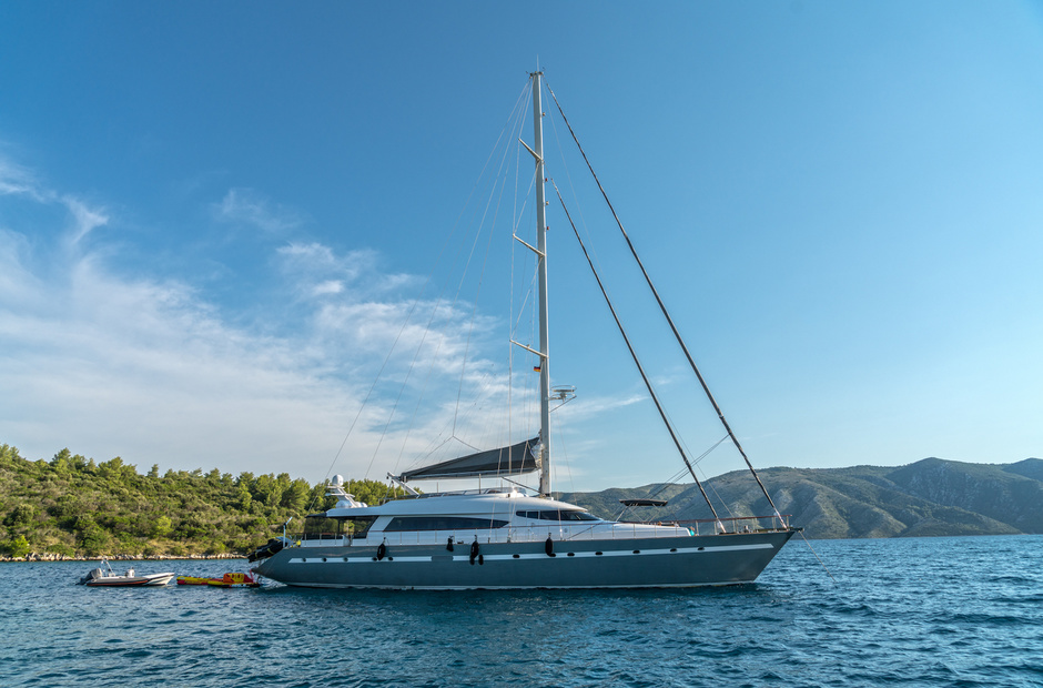 Yener Yachts San Limi
