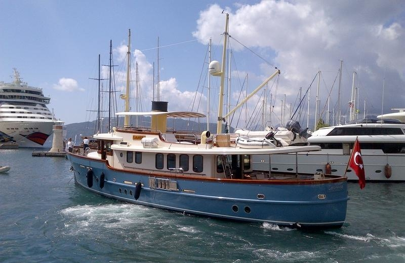 Yener Yachts Larimar