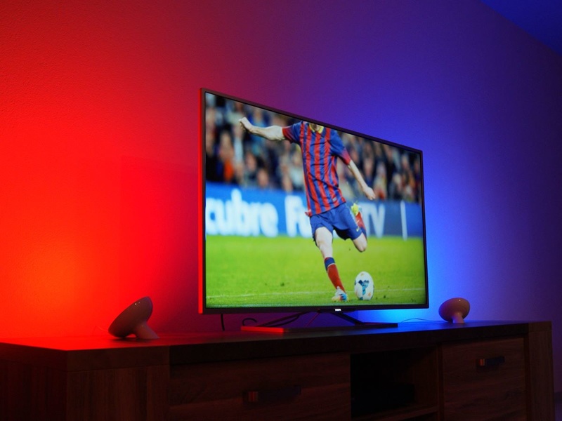 An example of room lighting using Philips Hue technology