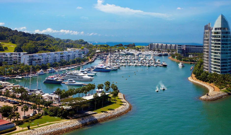 One of the exemplary Asian marinas is ONE°15. 