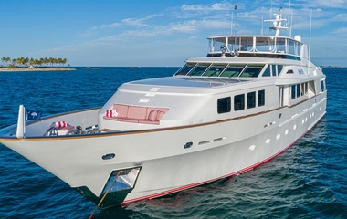 Trinity Yachts Pursuit