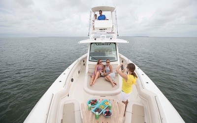 Boston Whaler 380 Outrage