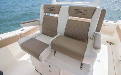 Pioneer Pelagic 270