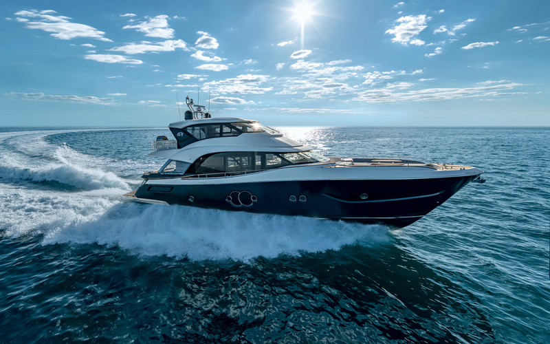 Monte Carlo Yachts 76 Skylounge