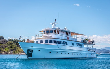 Custom Boats Clara One