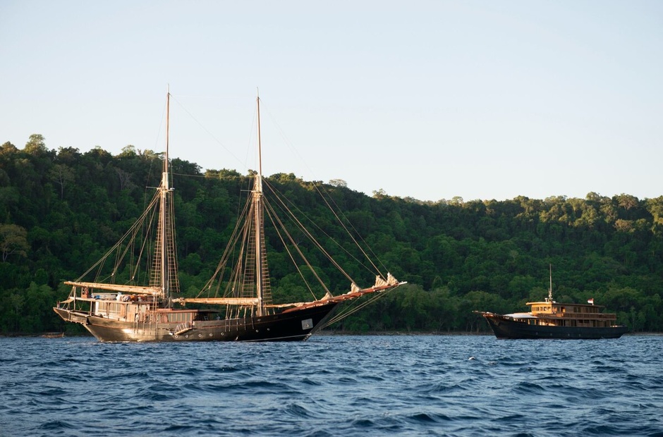Konjo Boat builders  Amandira