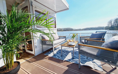 Rollyboot Houseboat