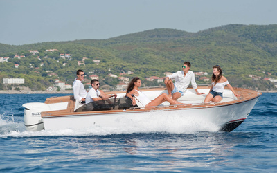 Phiequipe MB18 Day Cruiser