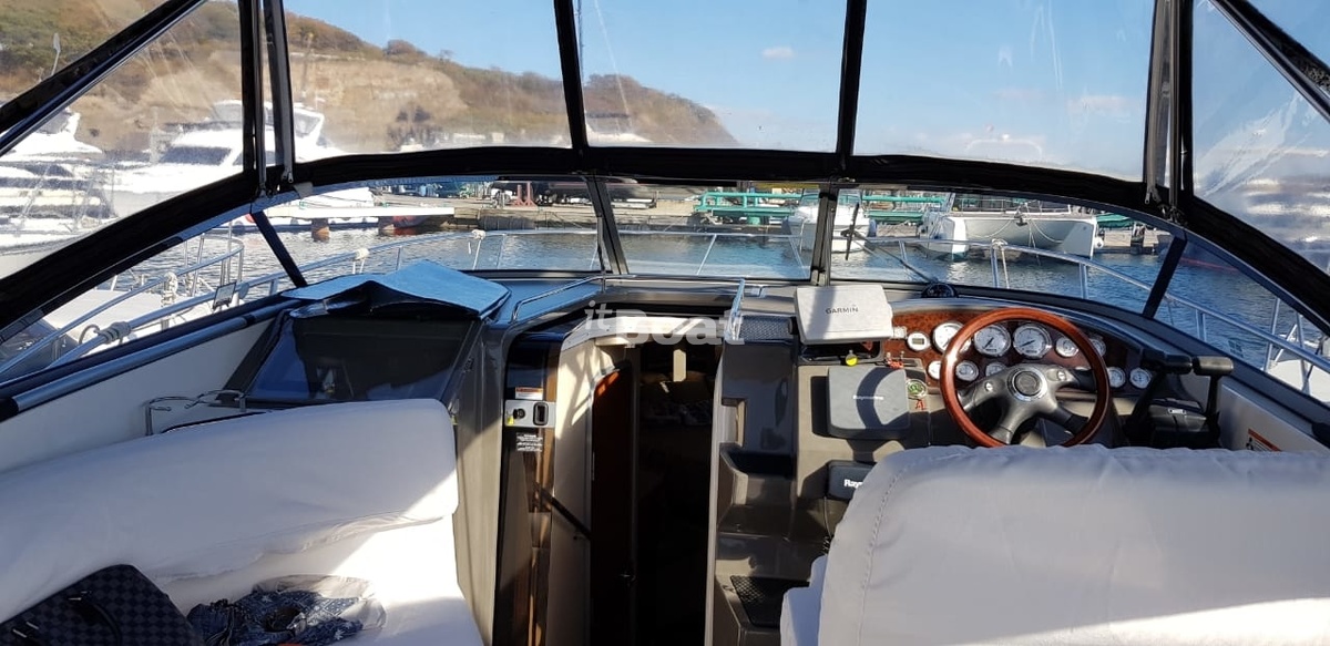 Window express. Катер Регал 3360. Катер Регал 28 экспресс. Alerion Express 33. Катер Regal 2250, заводской номер машины (рамы) rgmdj807c808, год выпуска 2008.