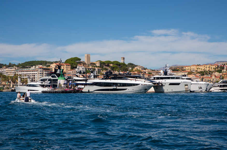 What are High-End Yachts Like Today? A Look at the CYF2024