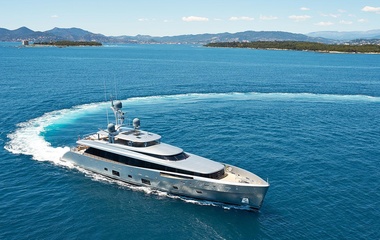 Feadship Lady May