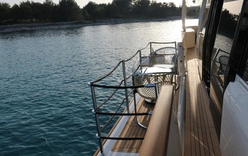 Ferretti 33 (2011)