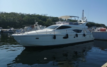 Ferretti 550