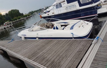 Bayliner 642 Cuddy