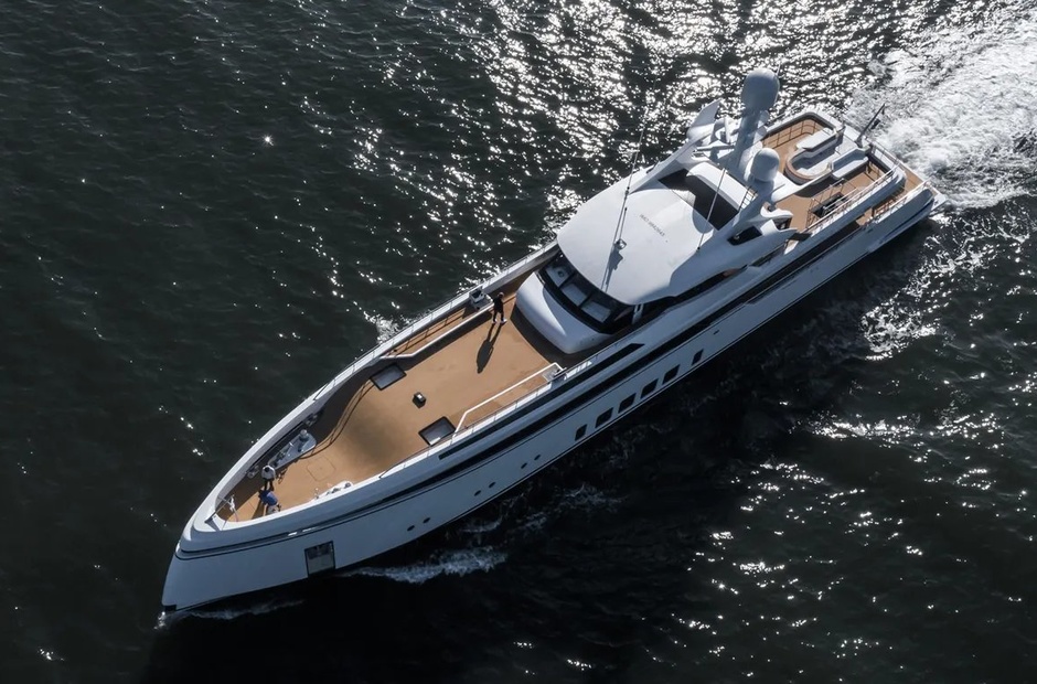 Feadship Totally Nuts