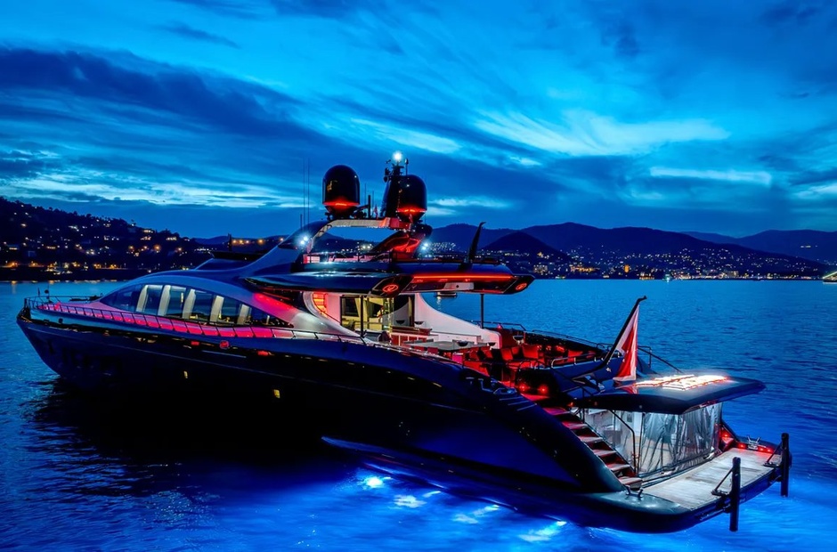 Mangusta Black Legend