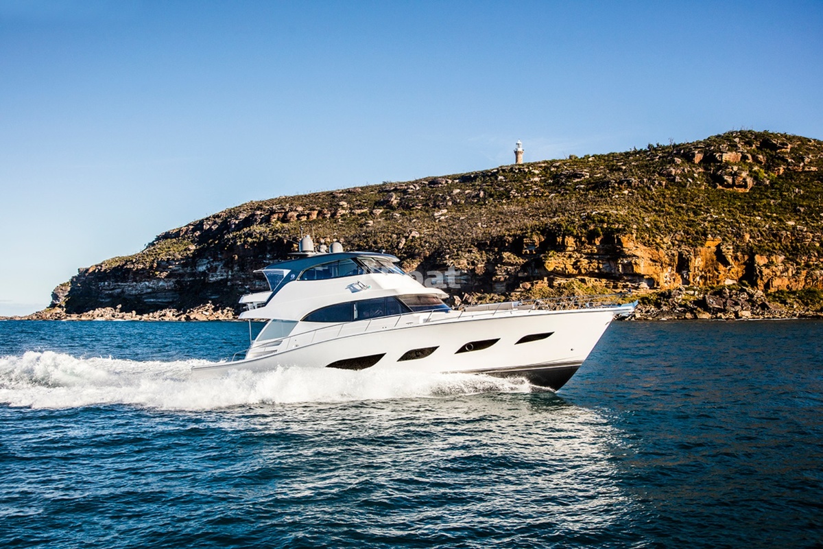 riviera 72 yacht price