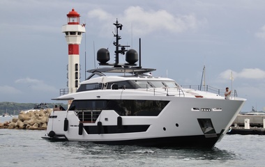 Custom Line Parabolica