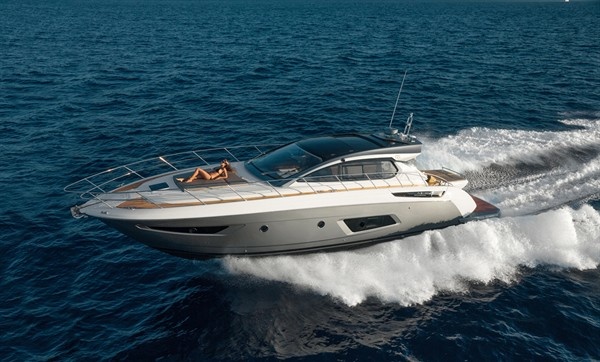 Sports coupe Azimut Atlantis 50 