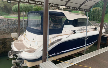Aquador 28 HT (2013)