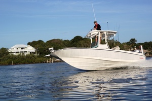 Boston Whaler 240 Dauntless PRO