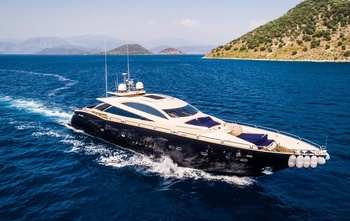 2008, Sunseeker 108 Predator
