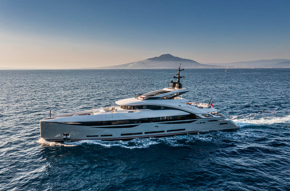 ISA Yachts Aria SF