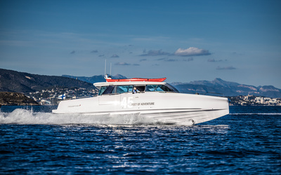 Axopar 45 XC Cross Cabin