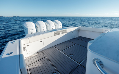 Front Runner 47 Center Console