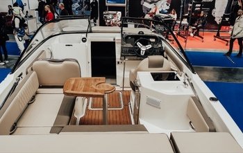 Bayliner VR6 Cuddy (2022)