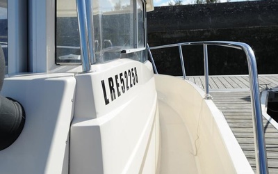 Parker 660 Pilothouse