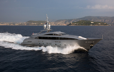 ISA Yachts Silver Wind