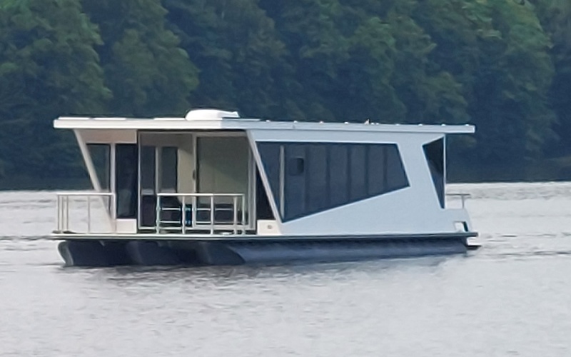 Inter Corpora Stilet