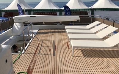 Van Der Heijden Explorer 2400