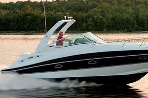 Cruisers Yachts 315 Express