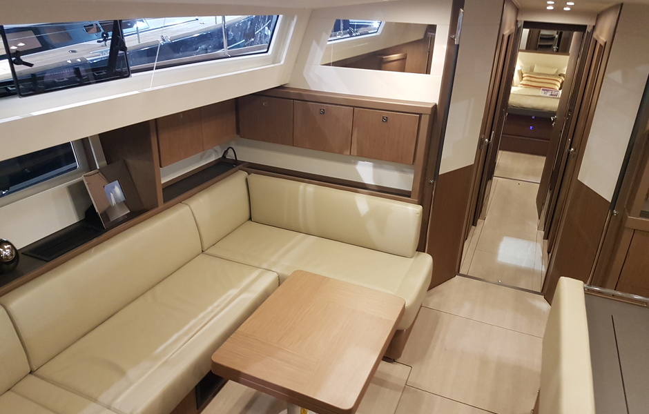 Beneteau Sense 57
