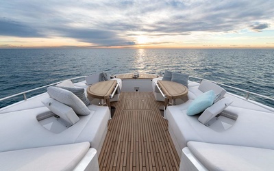 Monte Carlo Yachts 70