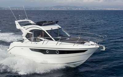Galeon 300 Fly