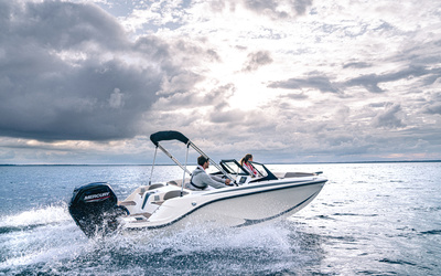 Quicksilver 525 aXess