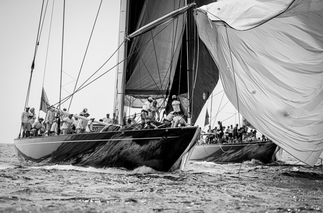 After a short delay caused by the organizers' desire to let the wind go first, the decisive race of the regatta started. Win Win won the third, but not as confident as it was the day before. After recalculating the time, the 34-meter Baltic Yachts Nilaya was only 33 seconds behind. 