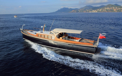 Latitude 46 Andreyale 12M