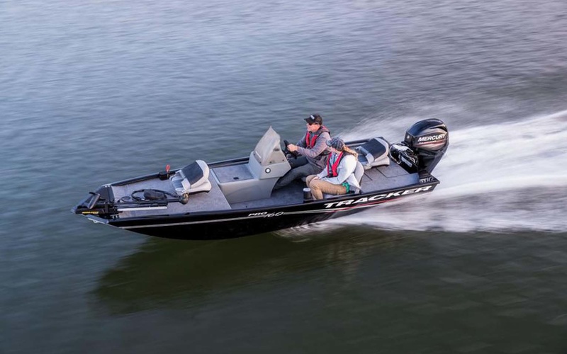 Tracker Pro 160: Four rods up to 7' (2.13 m) can be carried aboard with  ease.