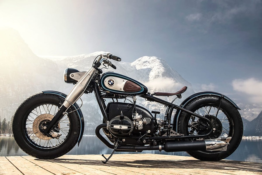 To create the Bavarian bobber BMW R50/3, the Titan team used a vintage frame from 1956.