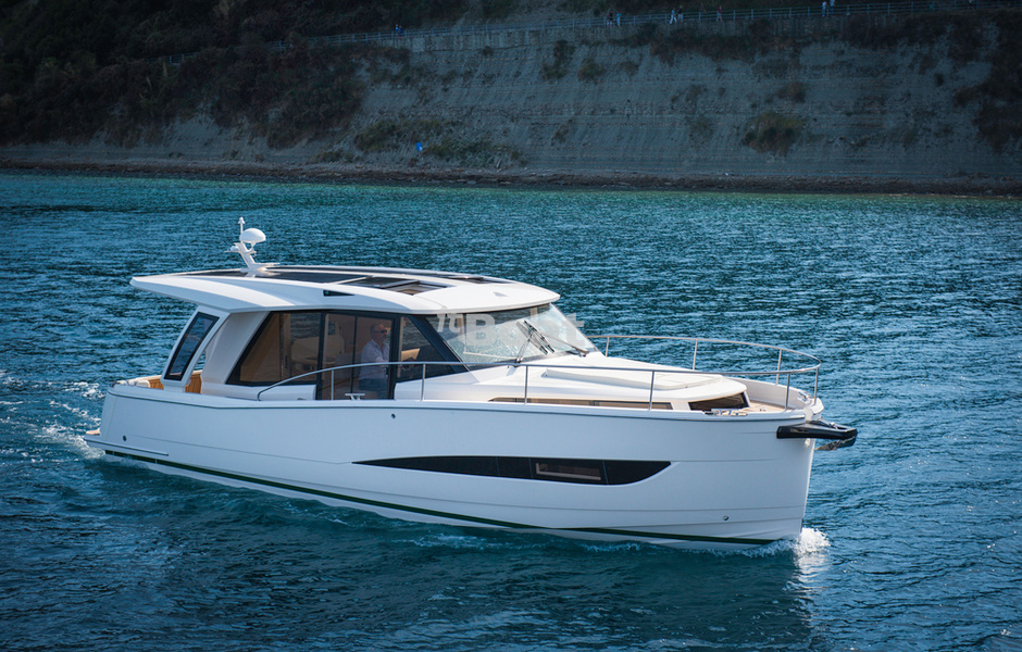 Greenline 36