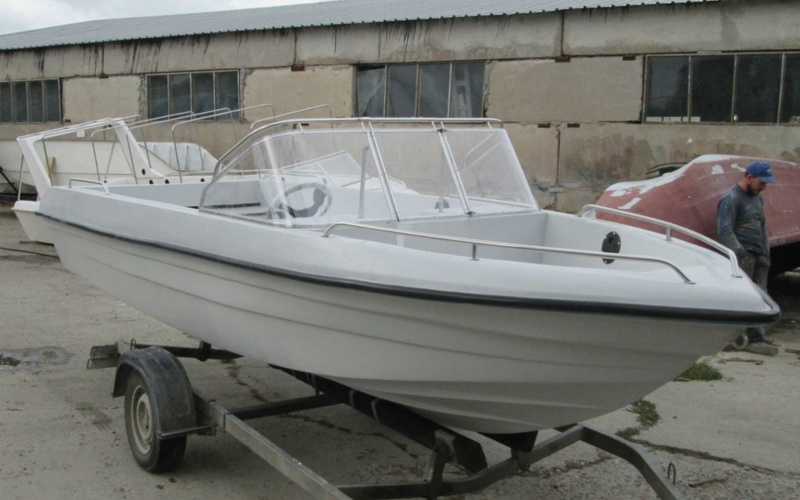 Akua Boat Касатка 580